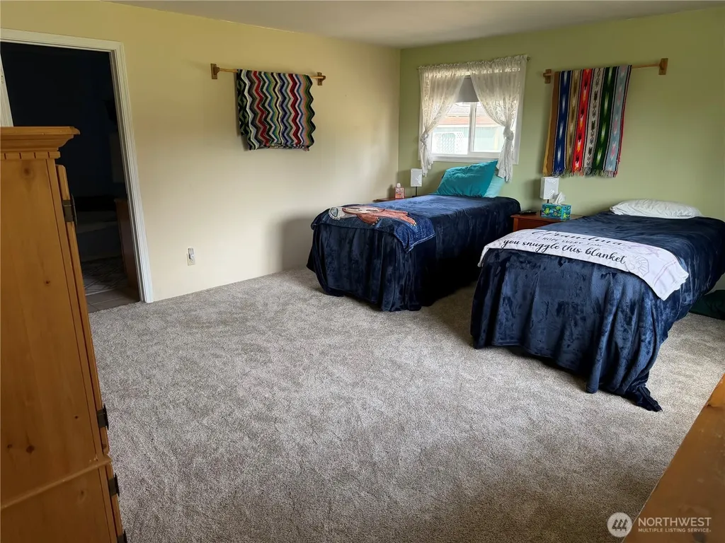 5412 Olympic Highway Aberdeen WA 98520