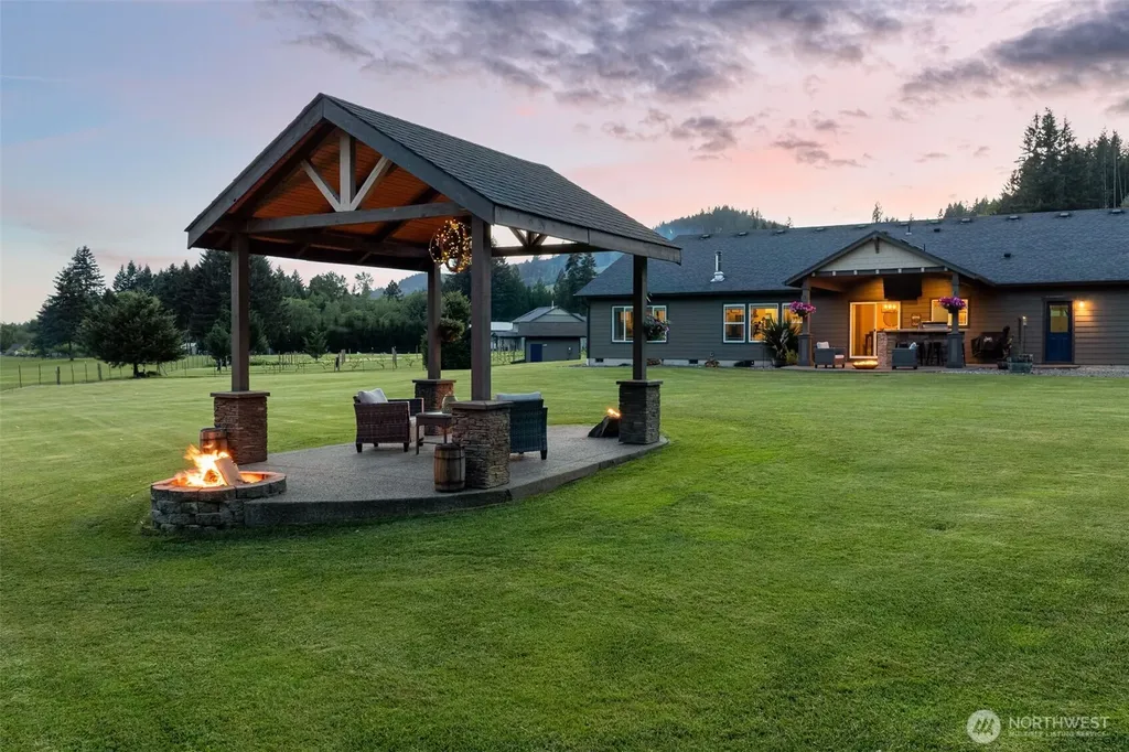 153 Glenhaven Drive Woodland WA 98674