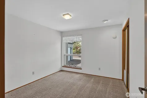 1985 Cascade View Drive Camano Island WA 98282