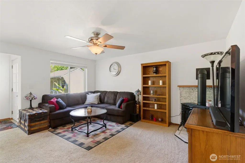 203 3rd Street NE Yelm WA 98597