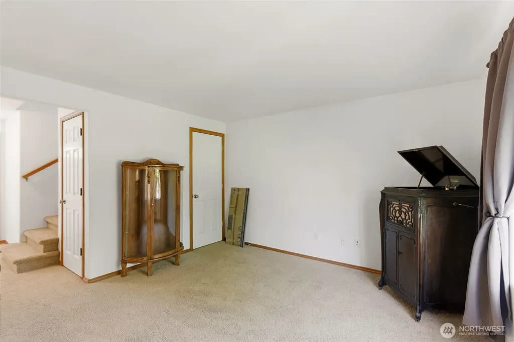 203 3rd Street NE Yelm WA 98597