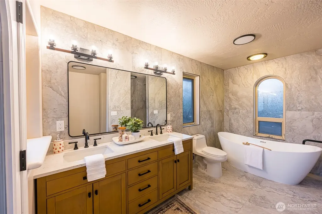 315 Quails Roost Road Sequim WA 98382