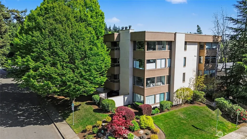 10101 SE 3rd Street Bellevue WA 98004