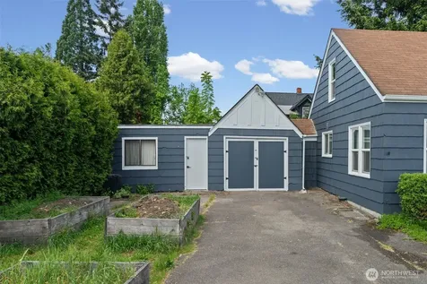 205 W Saar Street Kent WA 98032