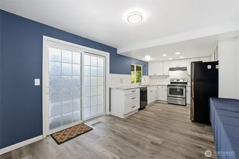 21871 SE 267th Street Maple Valley WA 98038