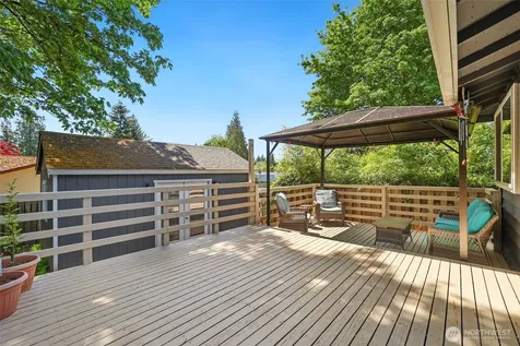 21871 SE 267th Street Maple Valley WA 98038
