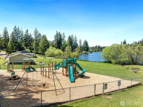 21871 SE 267th Street Maple Valley WA 98038