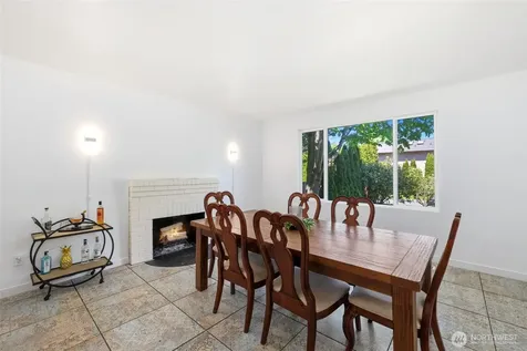 21871 SE 267th Street Maple Valley WA 98038