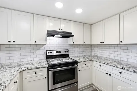 21871 SE 267th Street Maple Valley WA 98038