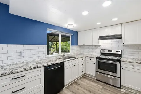 21871 SE 267th Street Maple Valley WA 98038