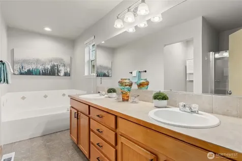26834 226th Place SE Maple Valley WA 98038