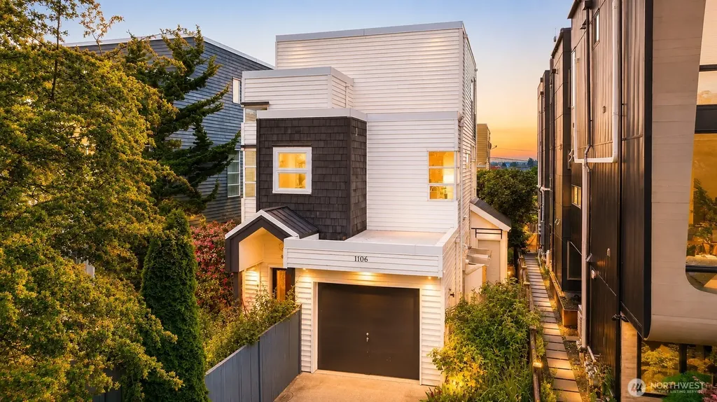 1106 18th Avenue Seattle WA 98122
