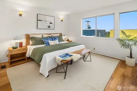 1106 18th Avenue Seattle WA 98122