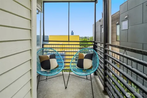 1106 18th Avenue Seattle WA 98122