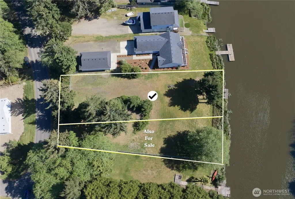 107 Duck Lake Drive NE Ocean Shores WA 98569