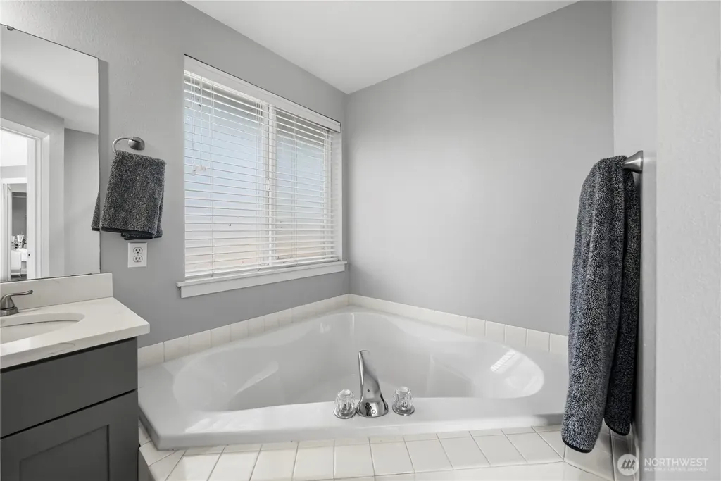 11003 184th Avenue E Bonney Lake WA 98391