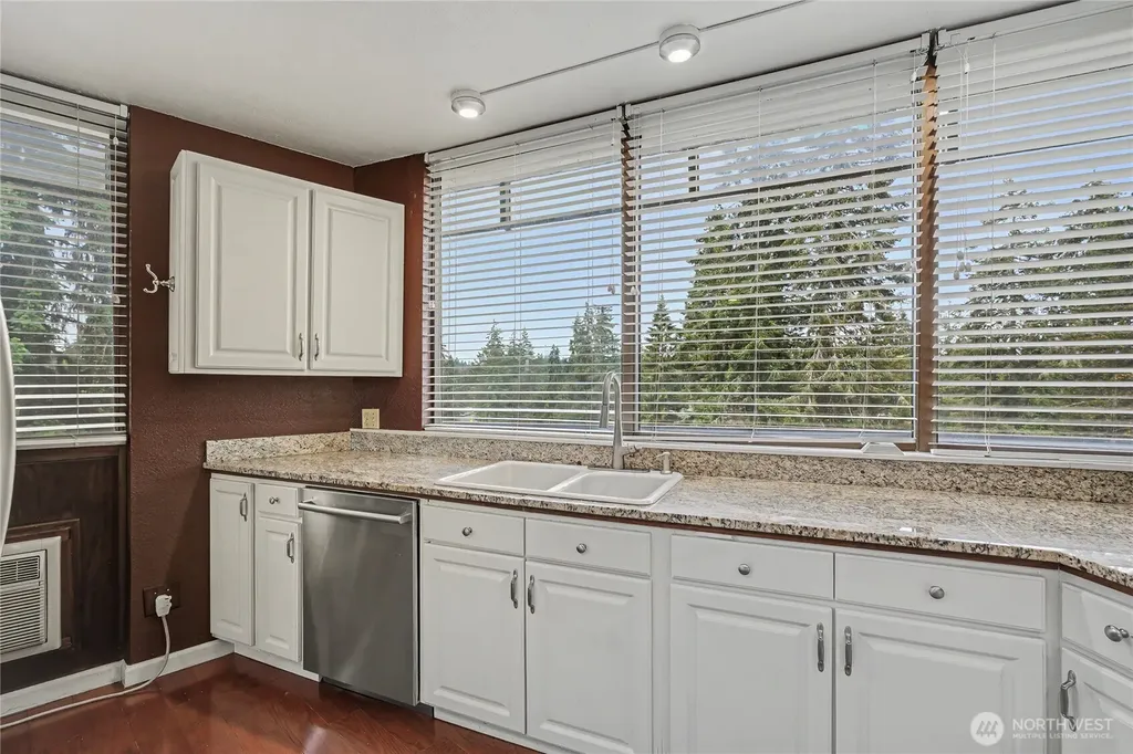 1910 Evergreen Park Drive SW Olympia WA 98502