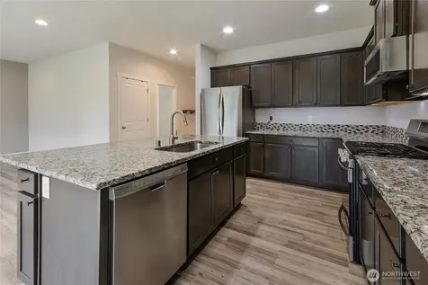 10582 191st Street E Puyallup WA 98374