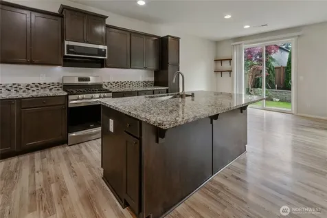 10582 191st Street E Puyallup WA 98374