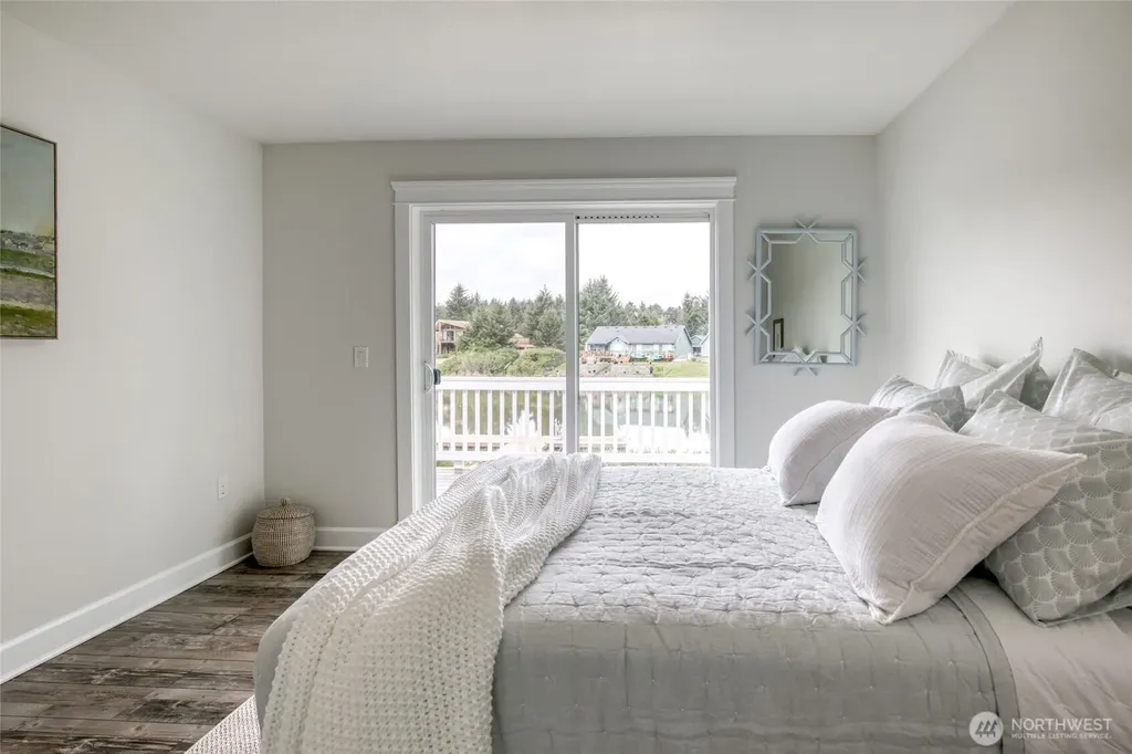 105 Duck Lake Drive NE Ocean Shores WA 98569