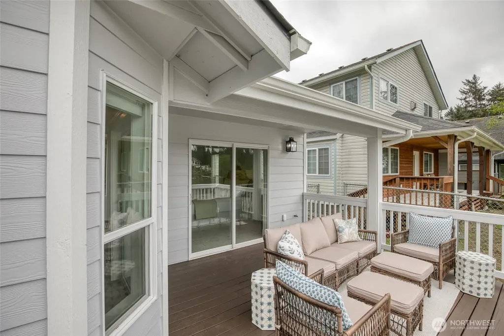 105 Duck Lake Drive NE Ocean Shores WA 98569