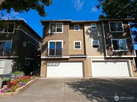 424 21st Avenue Seattle WA 98122
