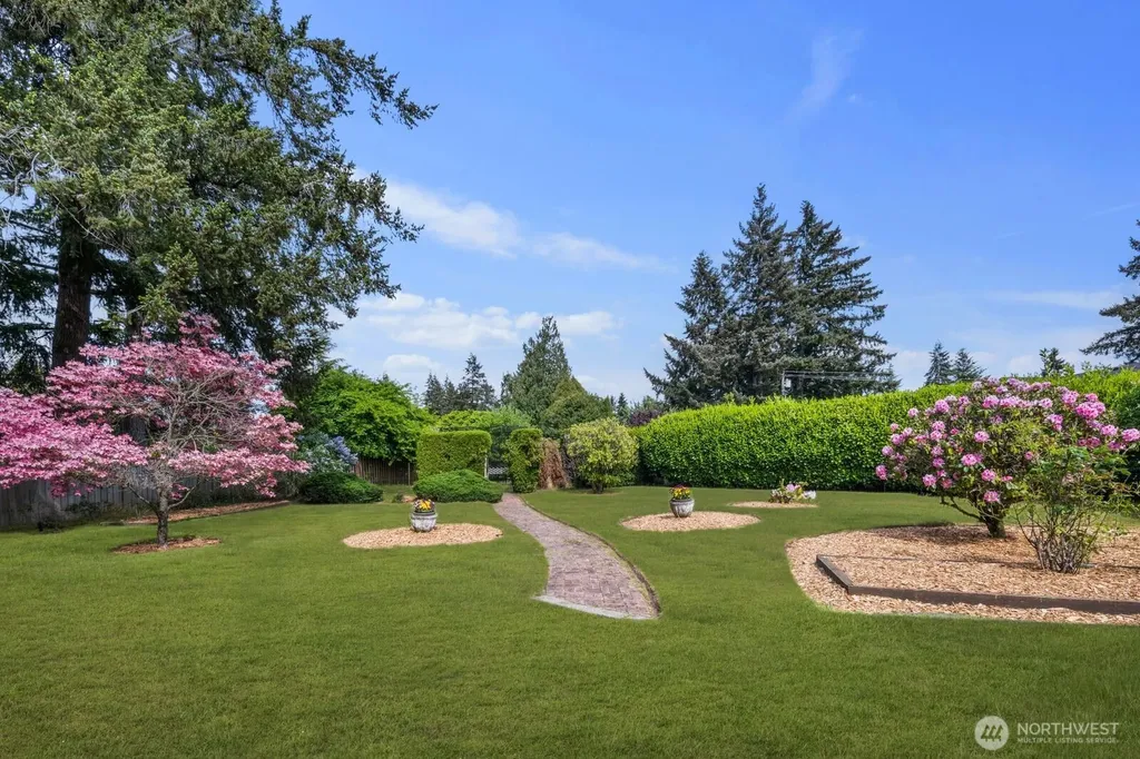 5607 117th Street SW Lakewood WA 98499