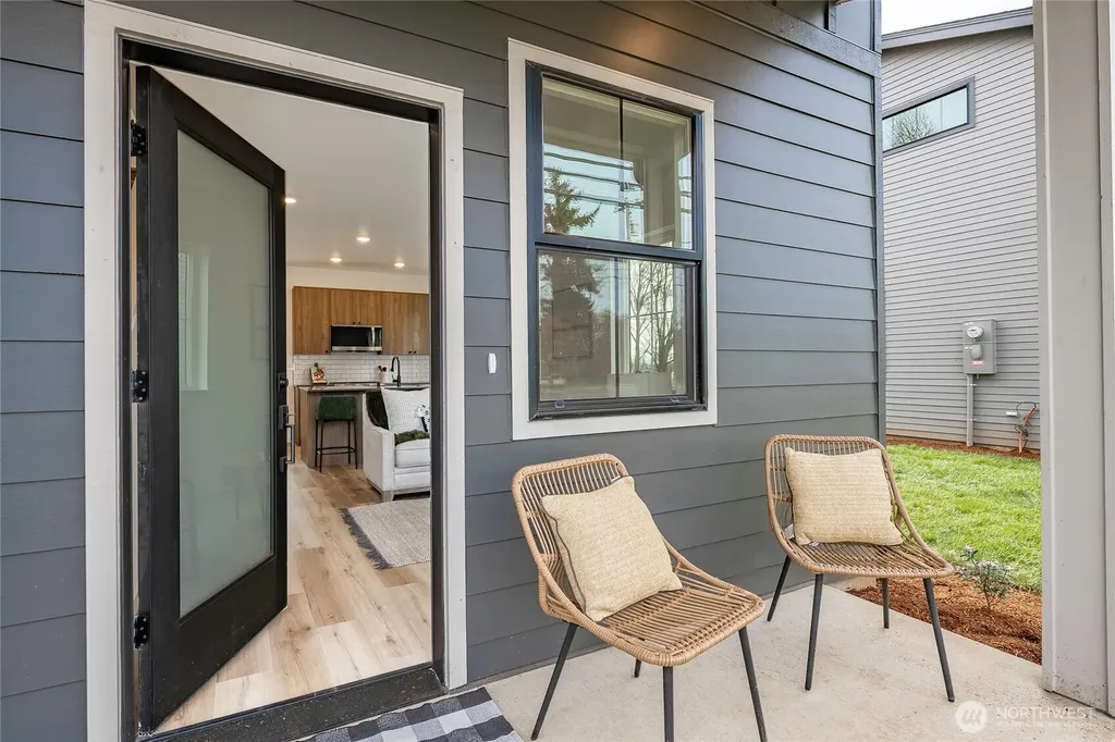 214 E Grover Street Lynden WA 98264