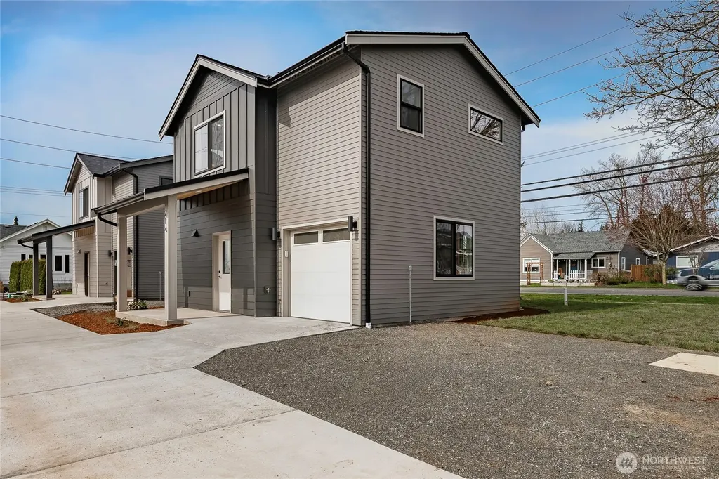 214 E Grover Street Lynden WA 98264