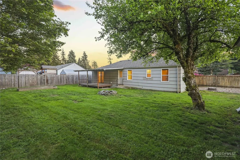 3608 SE 5th Place Renton WA 98058