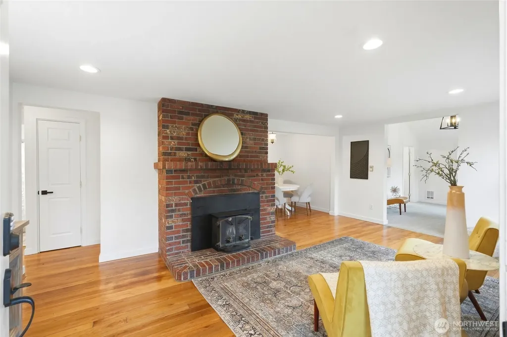 3608 SE 5th Place Renton WA 98058