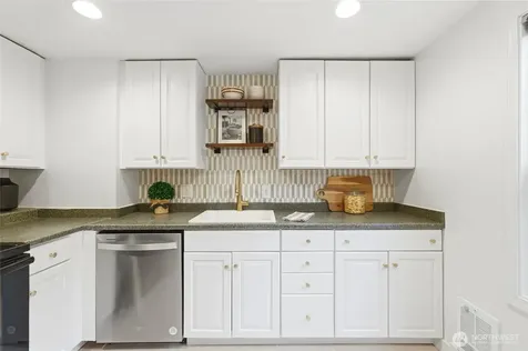 3608 SE 5th Place Renton WA 98058