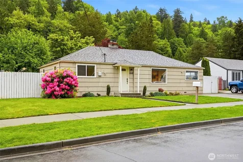 3608 SE 5th Place Renton WA 98058