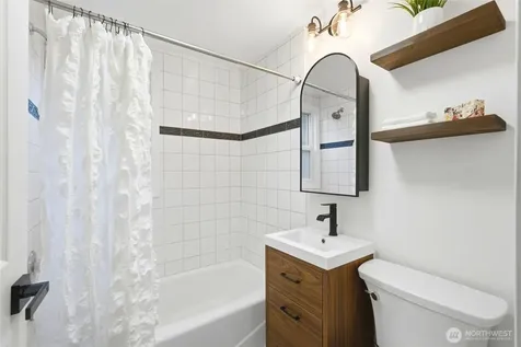 3608 SE 5th Place Renton WA 98058