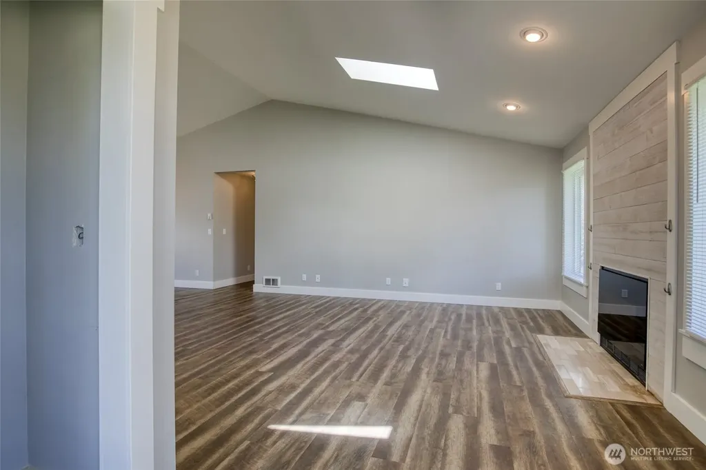 372 Canal Drive SE Ocean Shores WA 98569