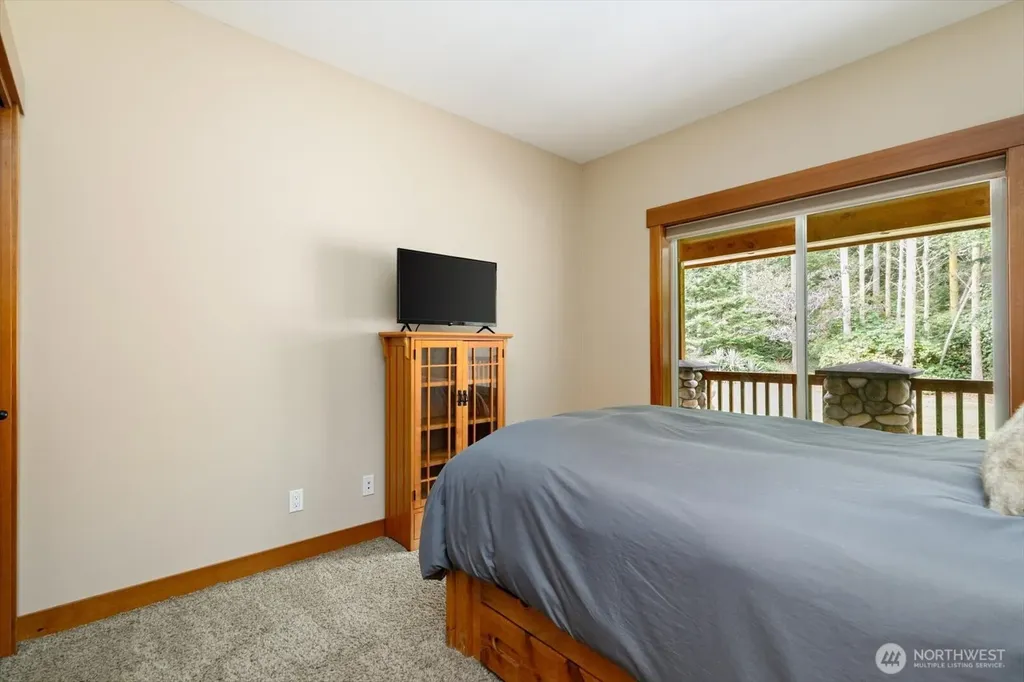 2057 Ocean Spray Lane Oak Harbor WA 98277