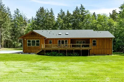 2057 Ocean Spray Lane Oak Harbor WA 98277