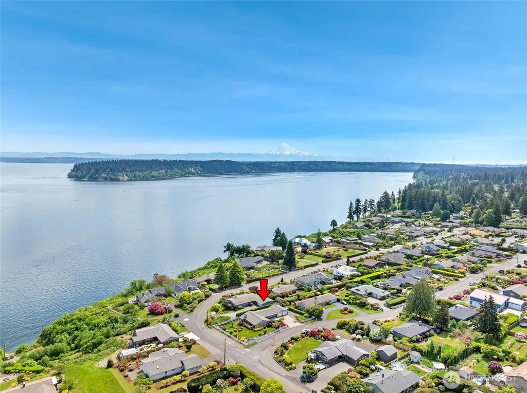 6917 Rainier Avenue Gig Harbor WA 98335