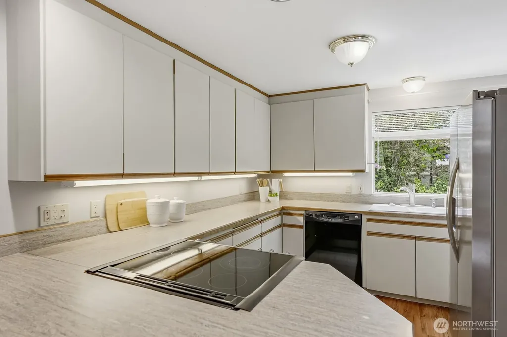 3822 Shelby Road Lynnwood WA 98087