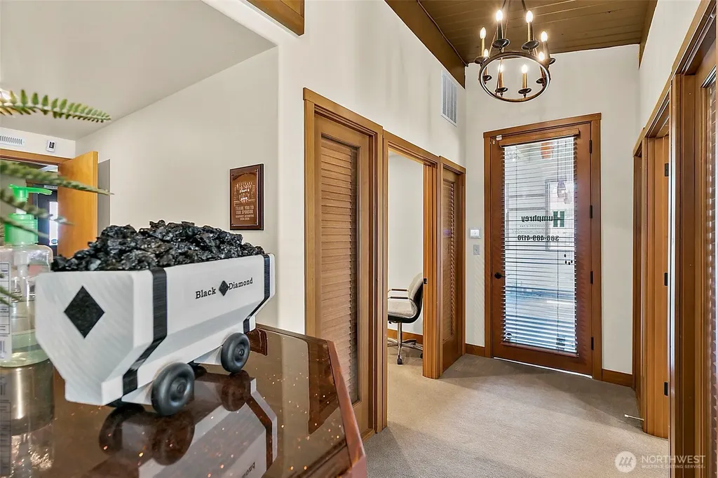 32616 3rd Avenue Black Diamond WA 98010