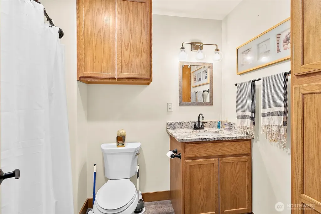 32616 3rd Avenue Black Diamond WA 98010