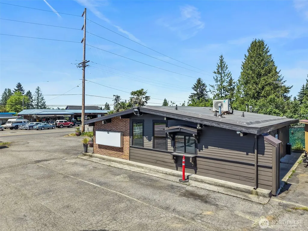 32616 3rd Avenue Black Diamond WA 98010