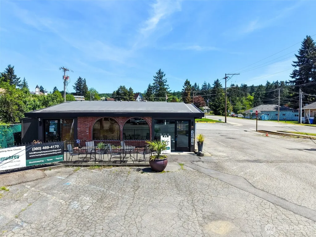 32616 3rd Avenue Black Diamond WA 98010