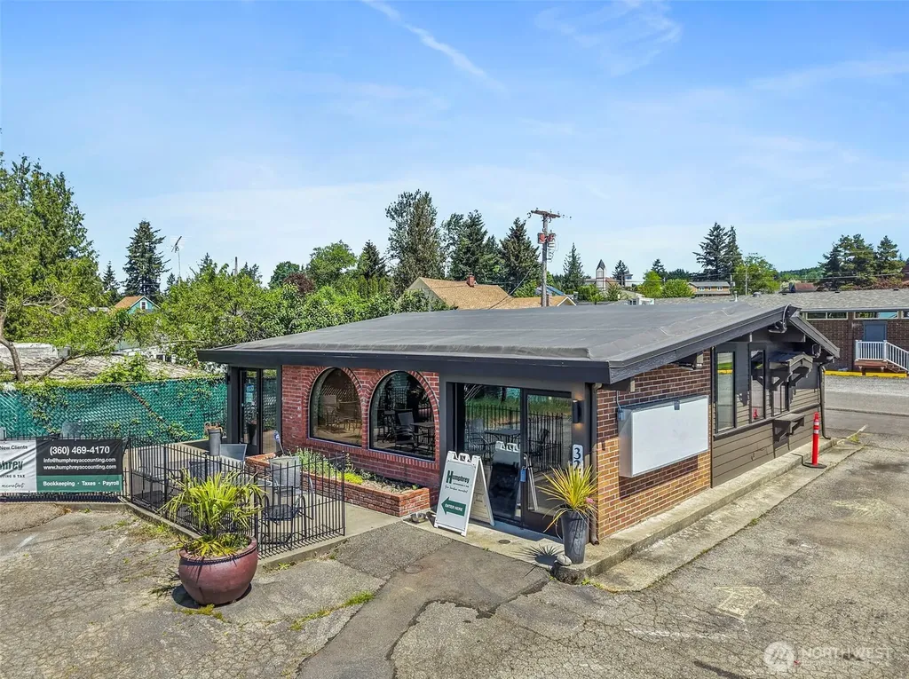 32616 3rd Avenue Black Diamond WA 98010