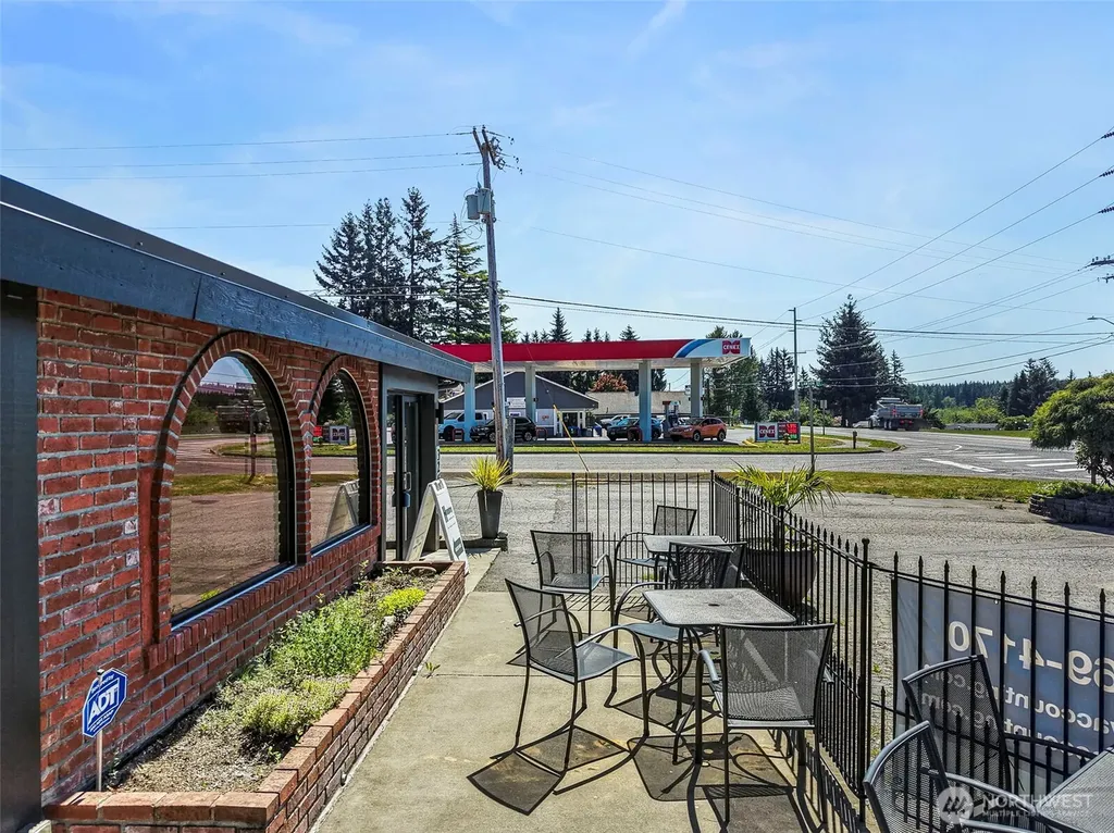 32616 3rd Avenue Black Diamond WA 98010