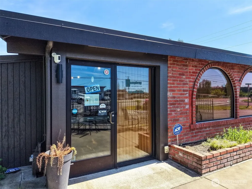 32616 3rd Avenue Black Diamond WA 98010