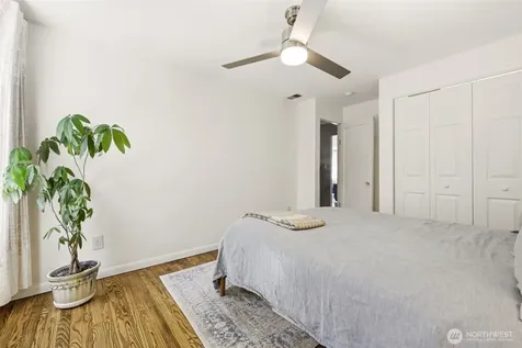9416 5th Avenue NE Seattle WA 98115