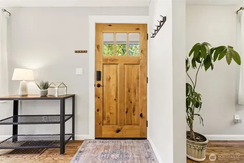 9416 5th Avenue NE Seattle WA 98115