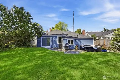 9416 5th Avenue NE Seattle WA 98115