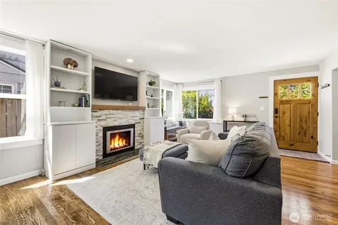 9416 5th Avenue NE Seattle WA 98115